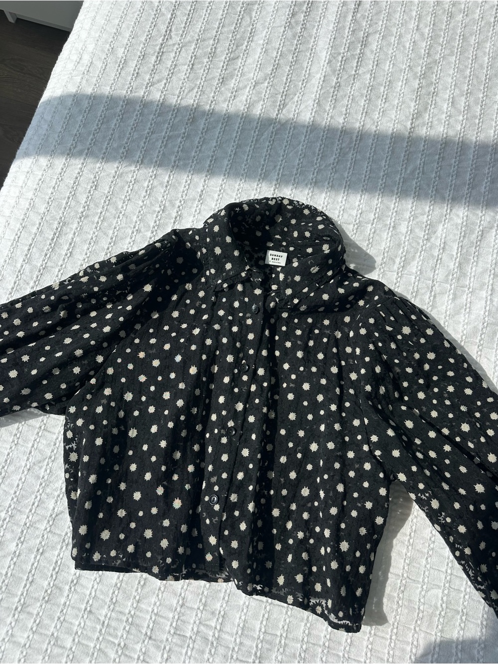 Sunday Best Black & White Floral Eyelash Lace Button Shirt - Picture 3 of 4